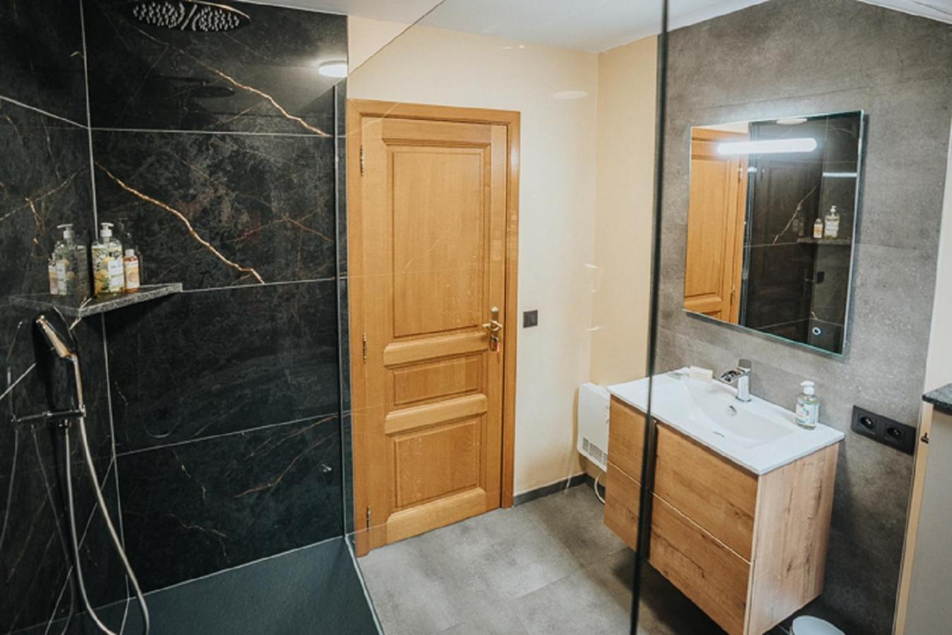 Le Refuge De Kila Bed & Breakfast Waimes Dış mekan fotoğraf