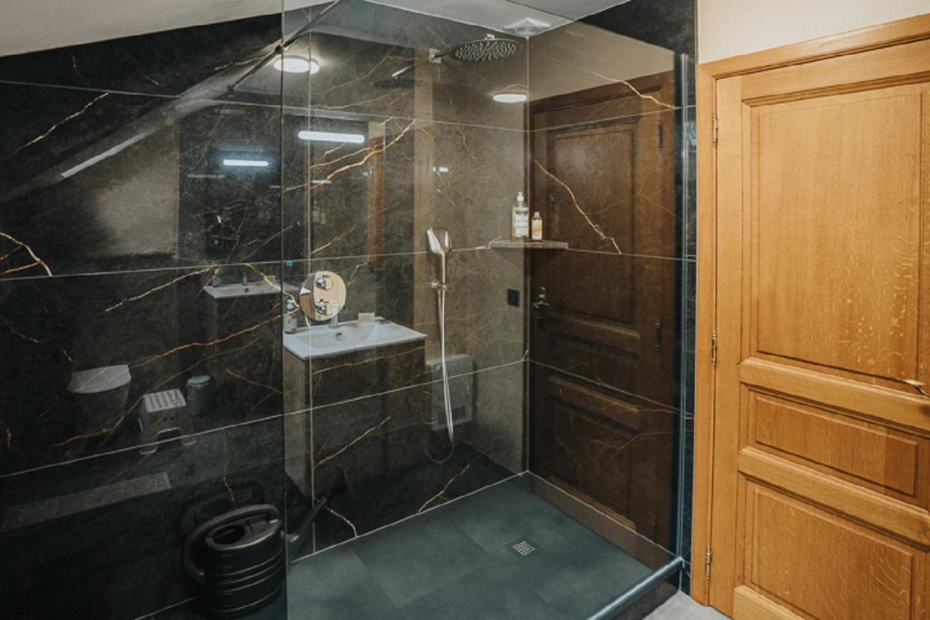 Le Refuge De Kila Bed & Breakfast Waimes Dış mekan fotoğraf